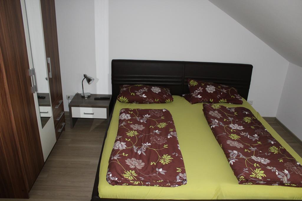 Apartments Andrea Kiel Zirndorf Kültér fotó